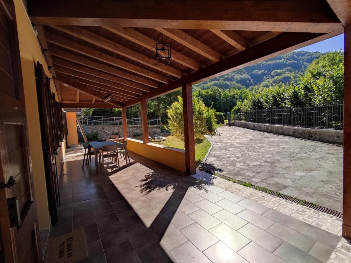 לינה וארוחת בוקר Villa Minozzo Il Golfarone מראה חיצוני תמונה