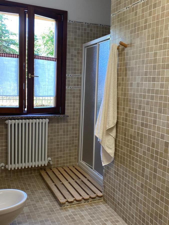 לינה וארוחת בוקר Villa Minozzo Il Golfarone מראה חיצוני תמונה